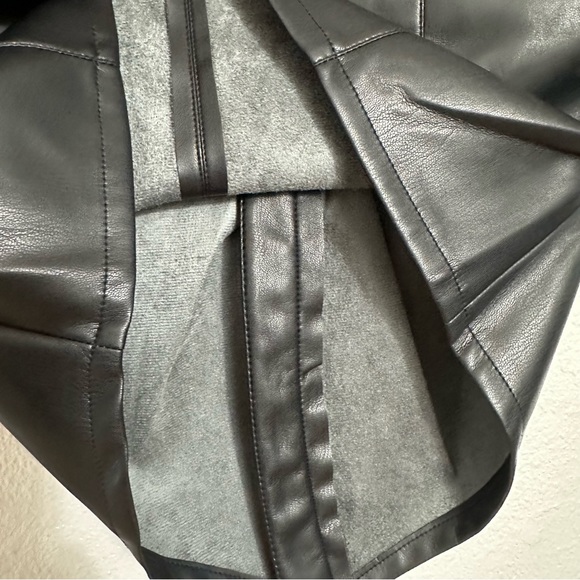 House of Harlow Black Vegan Leather Top - Size S - Picture 7 of 13